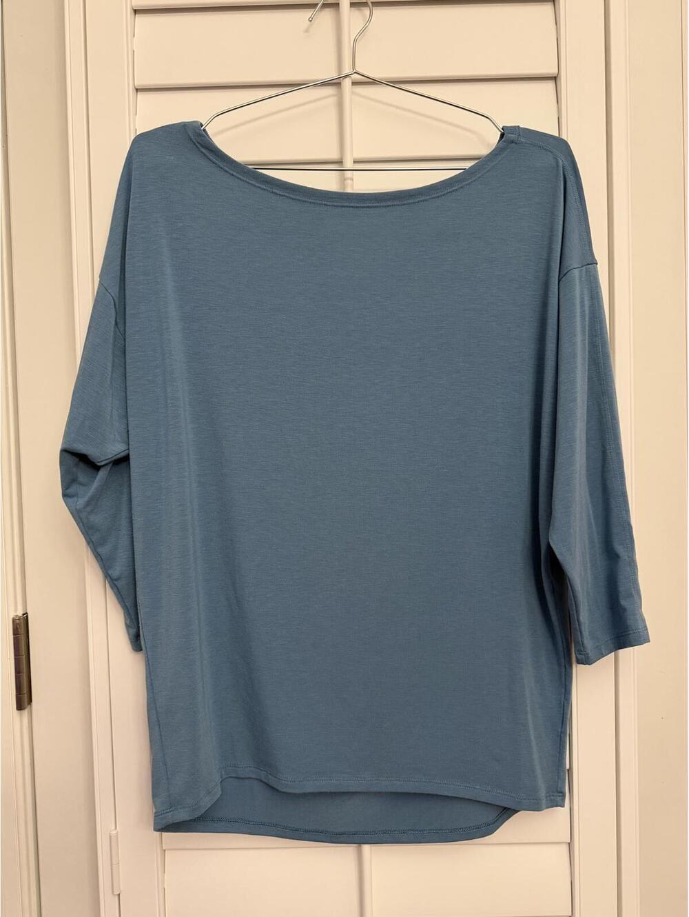 Athleta Ease In women's top with a boat neck, 3/4 sleeves, and a keyhole detail